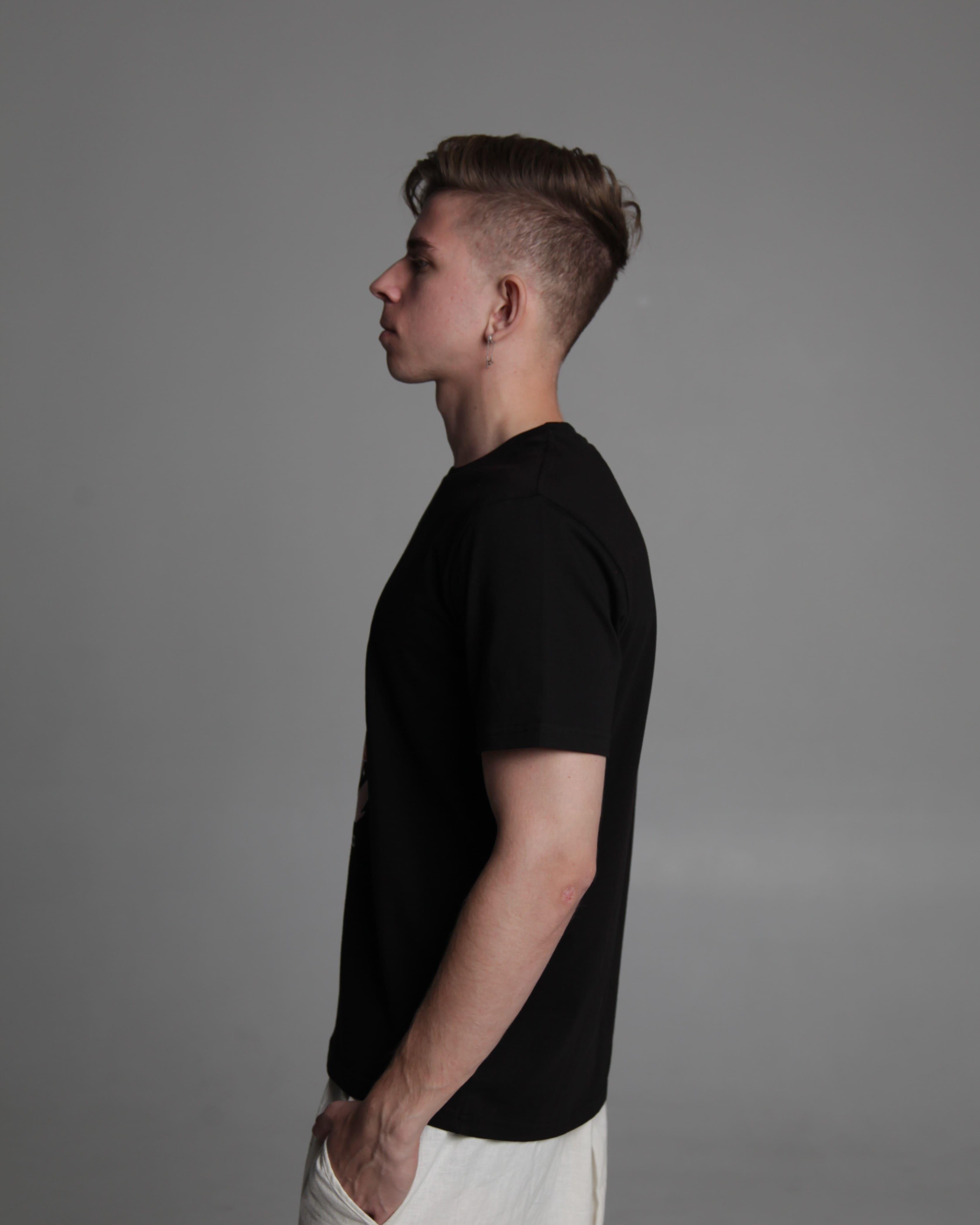 Чёрная футболка Amazonica